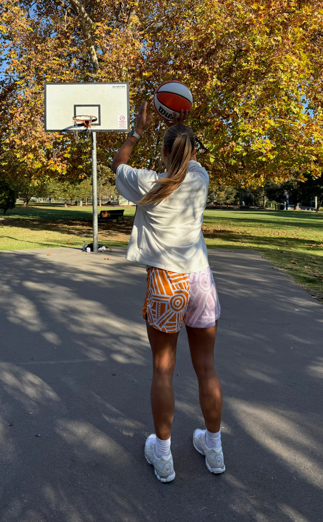 MG Shorts \ Connections